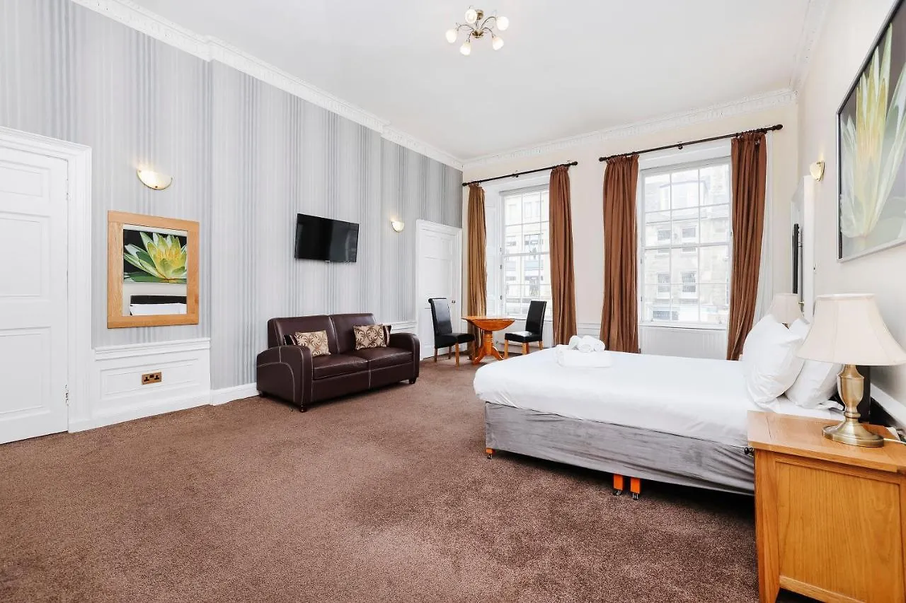 Affittacamere Castle Street Hotel Edimburgo