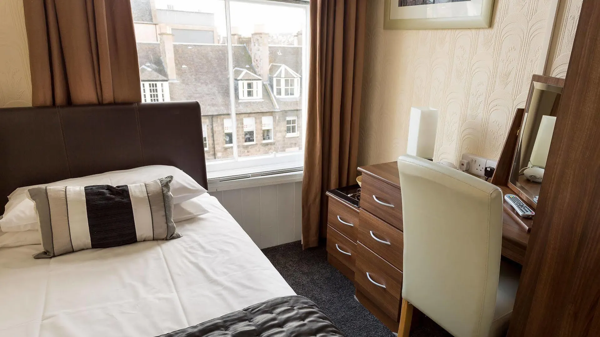 Affittacamere Castle Street Hotel Edimburgo